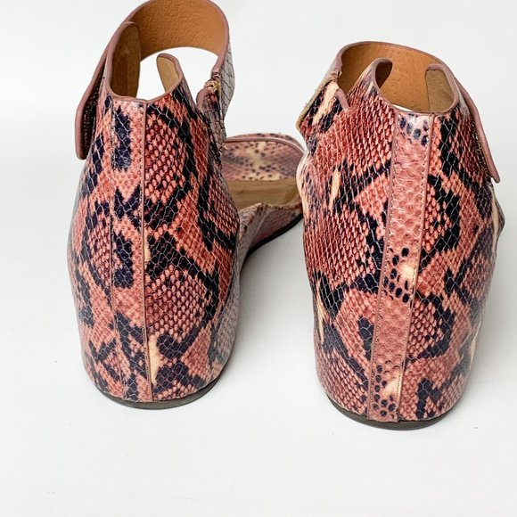 Gentle Souls By Kenneth Cole Gianna Sandal Pink Snake Print  11 - Picture 6 of 8